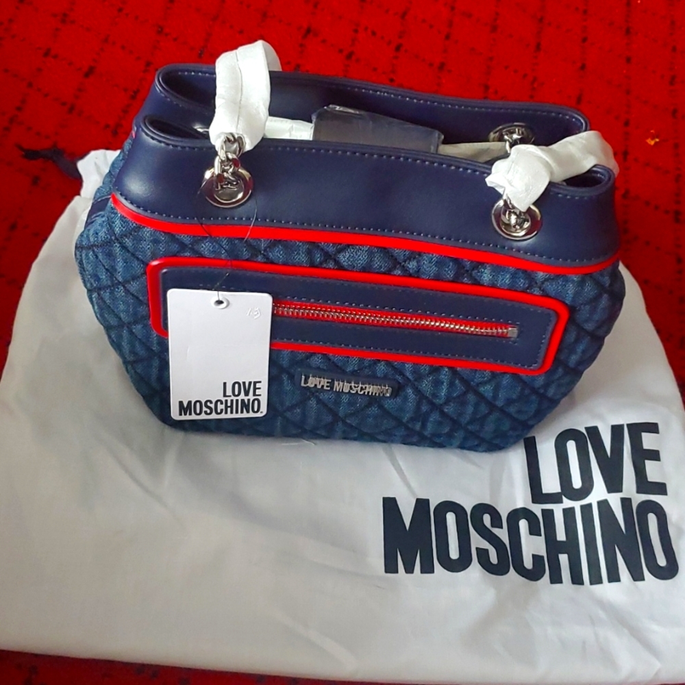 Love moschino bag